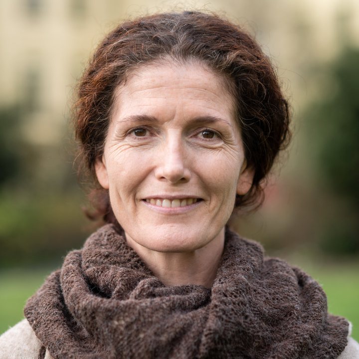 Lucie Oliver, MBACP