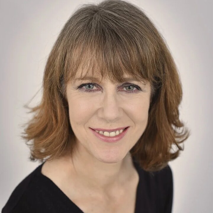 Shirley Moore, UKCP reg